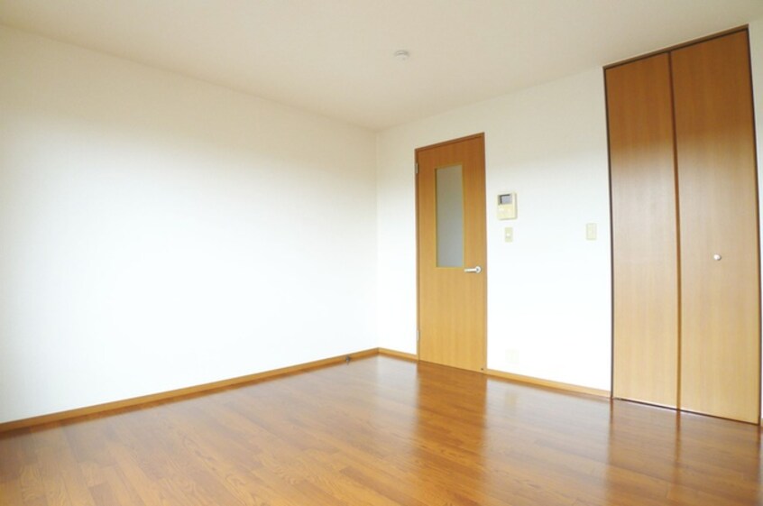 居室 パナハイツ三山　Ｂ