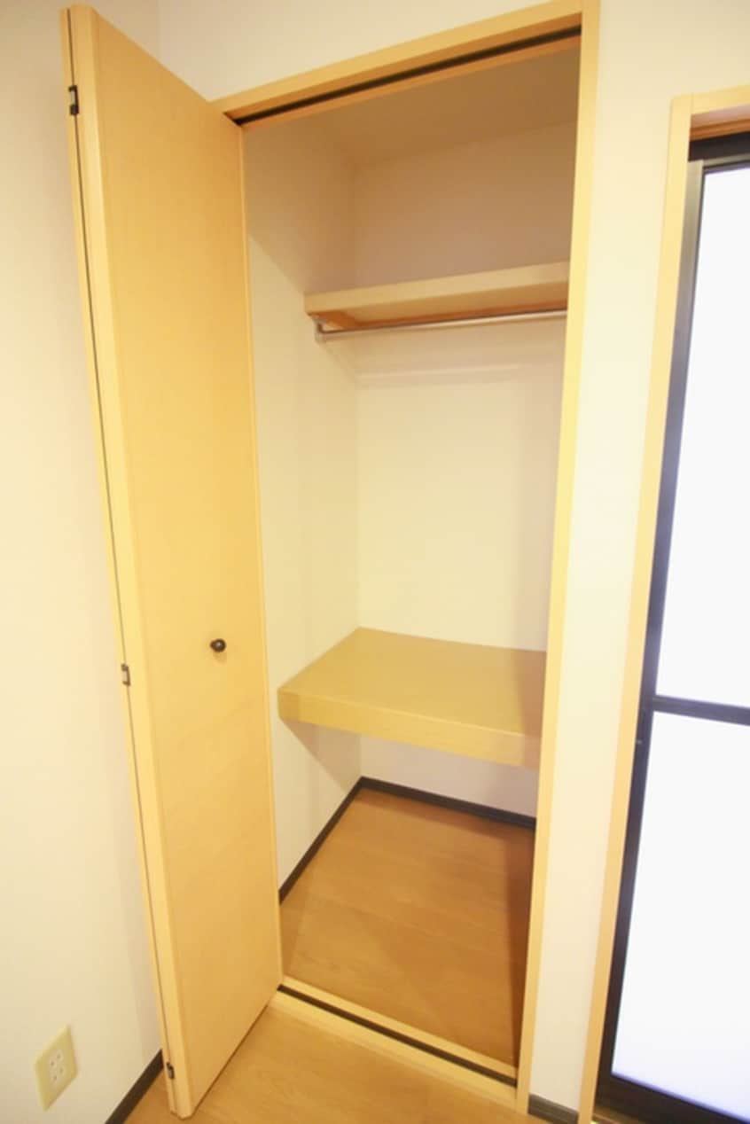 収納 メゾン･ド･プランタンⅤ