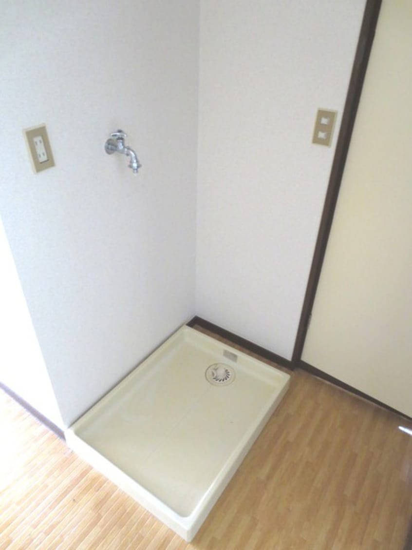 洗濯機置場 レジデンス光和１１２