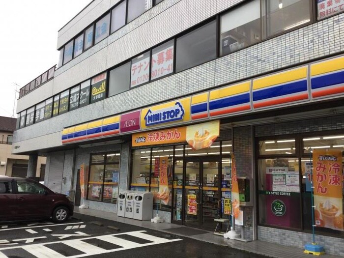 ミニストップ　中田萩丸店(コンビニ)まで371m カモミ－ル壱番館