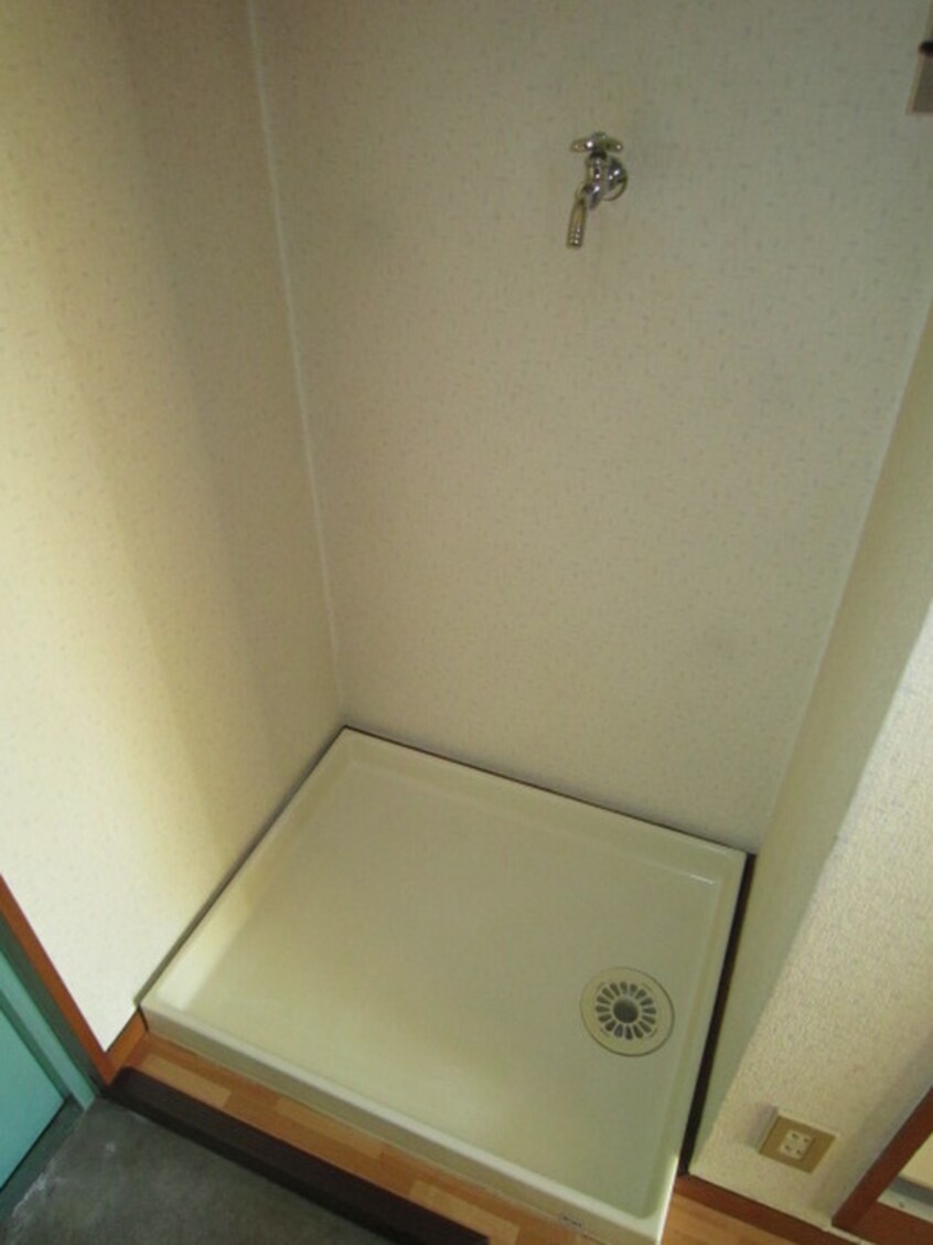 洗濯機置場 メ－ゾンタマ２