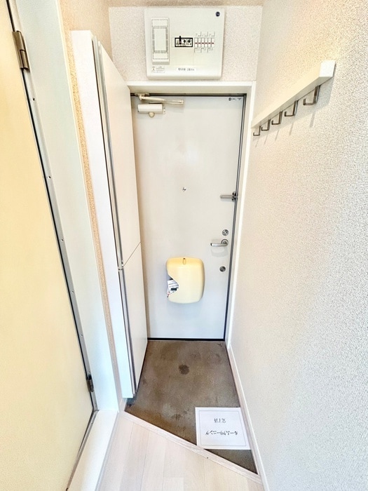 玄関 メゾンパル鶴見市場