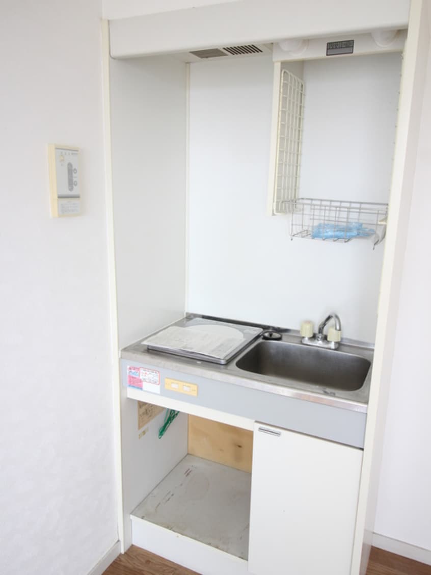 キッチン ＫＳＧマリ－ン三ツ堀Ⅲ