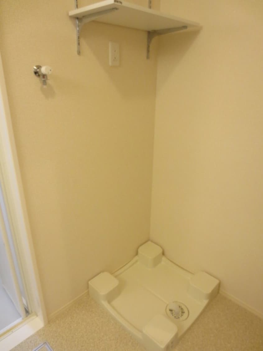 洗濯機置場 第５コスモスヴィラ