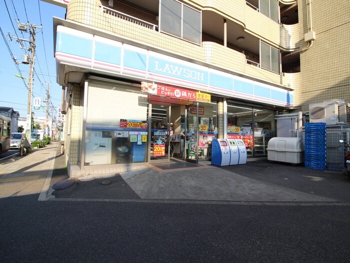 ローソン上馬二丁目店(コンビニ)まで80m ミハス三軒茶屋Ⅲ