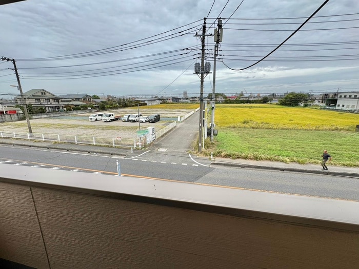 室内からの展望 アニーサ・ケー