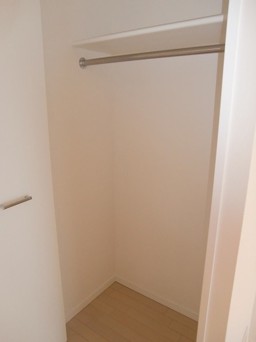 収納 レジディア本厚木