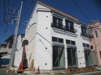 Season chigasaki
