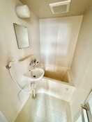 バス／シャワールーム等 スクエアフォー１８