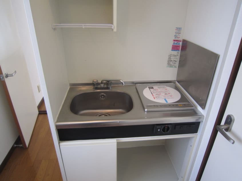 キッチン ウィスタリアビル