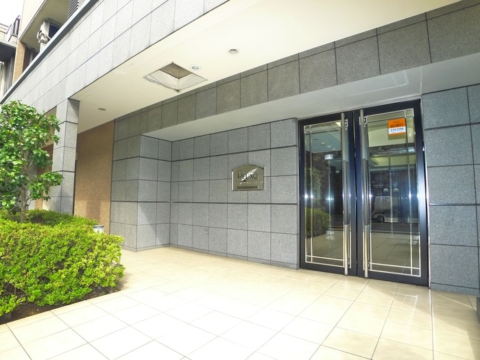 エントランス部分 プレール・ドゥーク東京EASTⅡ