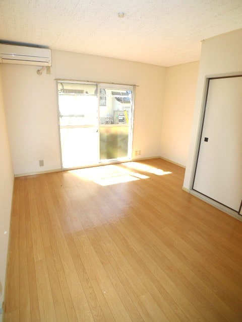 居室 ノエルニイザ