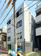 ＬＹＯＮＥＳＳの外観