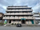 ペティパレス薬園台の外観