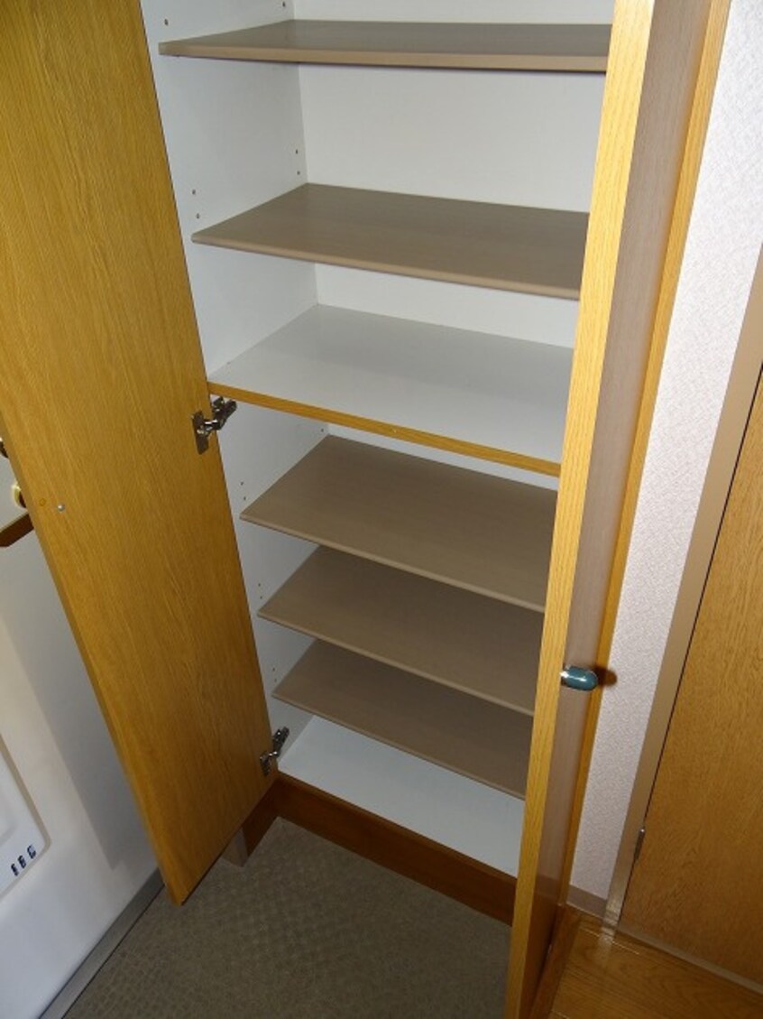 靴箱 ル－ラル大神