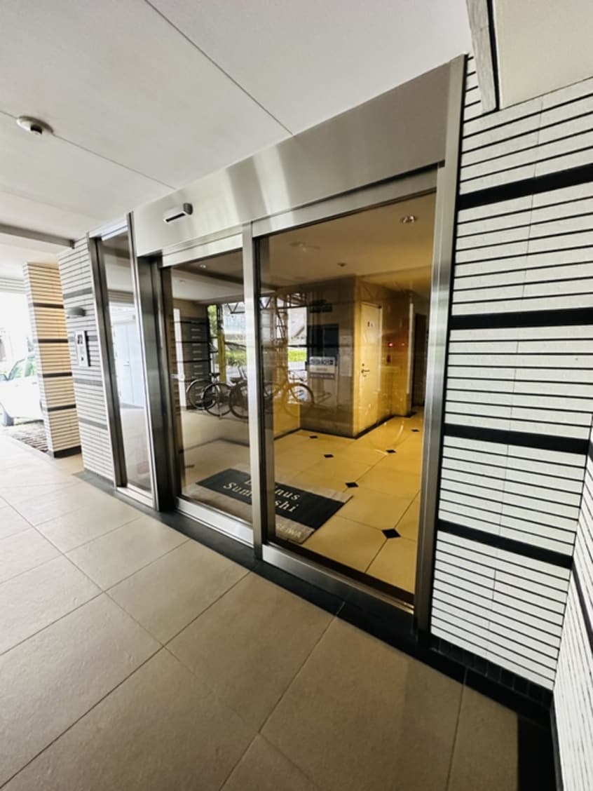 エントランス部分 ルピナス住吉