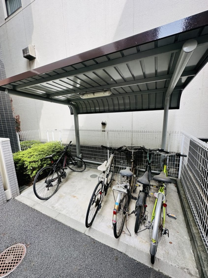 駐輪場 ルピナス住吉