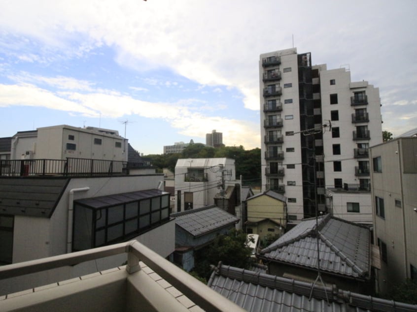 室内からの展望 コルニ－チェ小石川