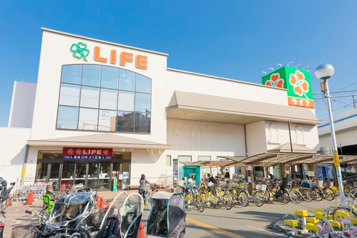 ライフ石神井公園店(スーパー)まで314m Primal石神井公園