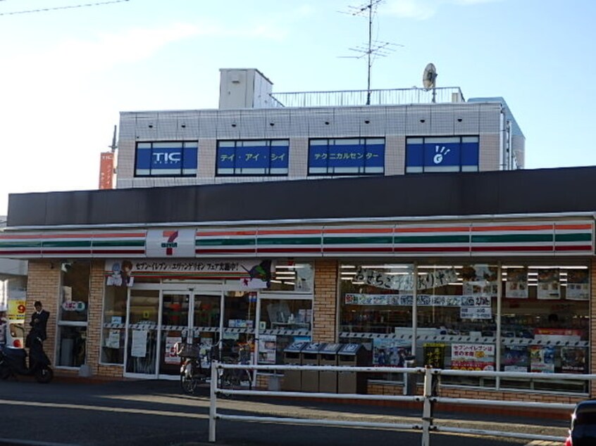 セブンイレブン(コンビニ)まで51m エンゼルハイツ