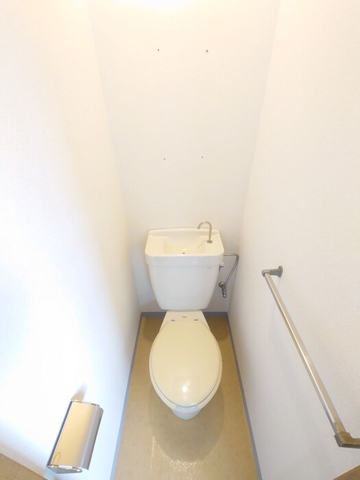 トイレ シティハイムブル－