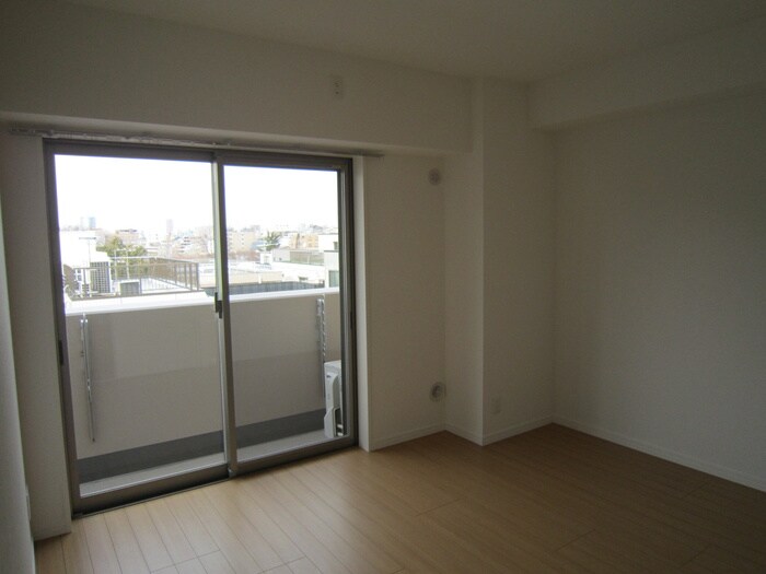 居室 エデュコート小石川