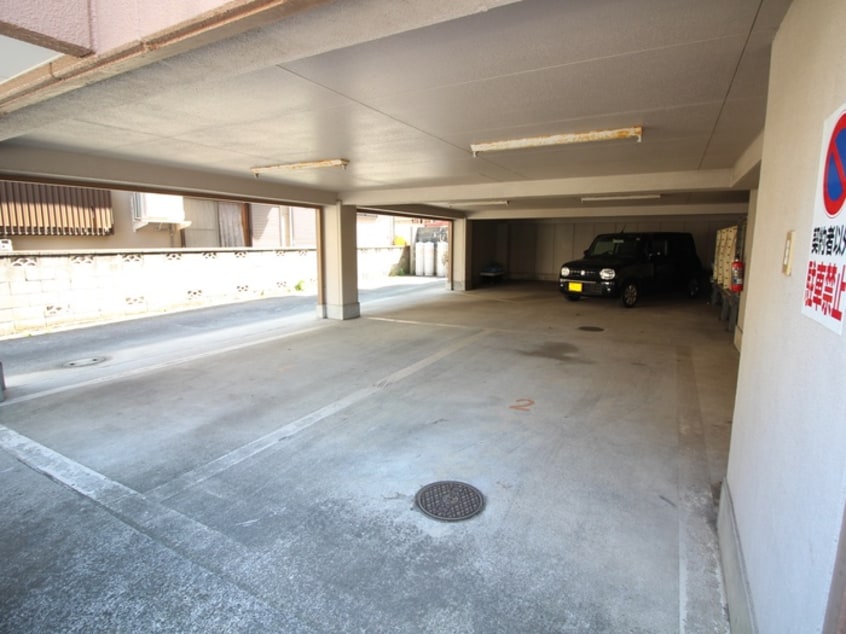 駐車場 マンション来夢来人