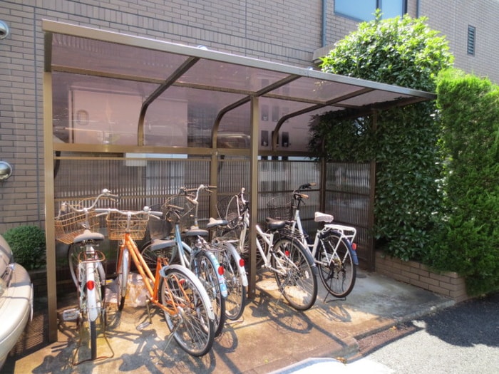 駐輪場 パルファム駒沢