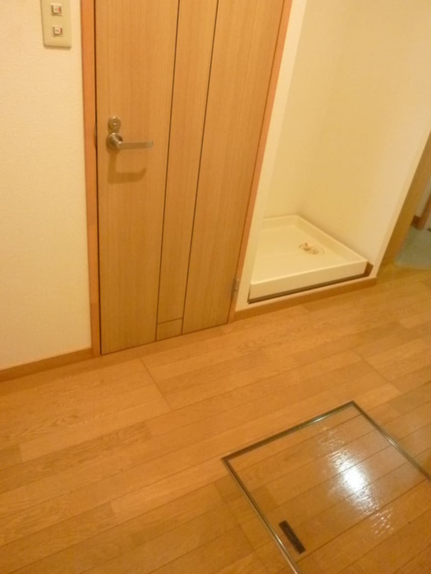 廊下 パルファム駒沢