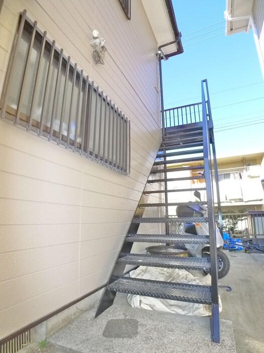 エントランス部分 加賀ハイツＣ