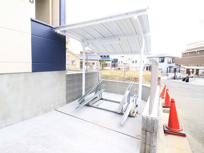 駐輪場 アルビレオ