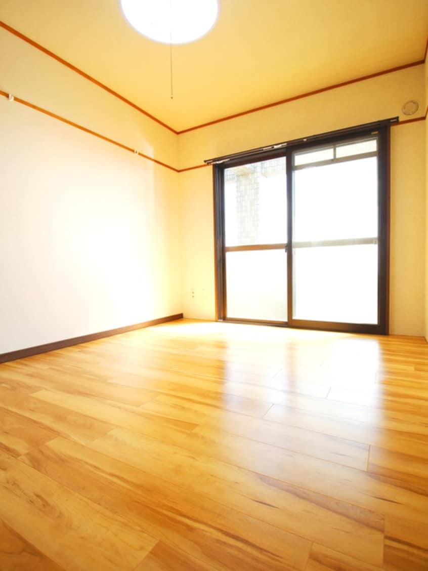 居室 山崎第６ビル