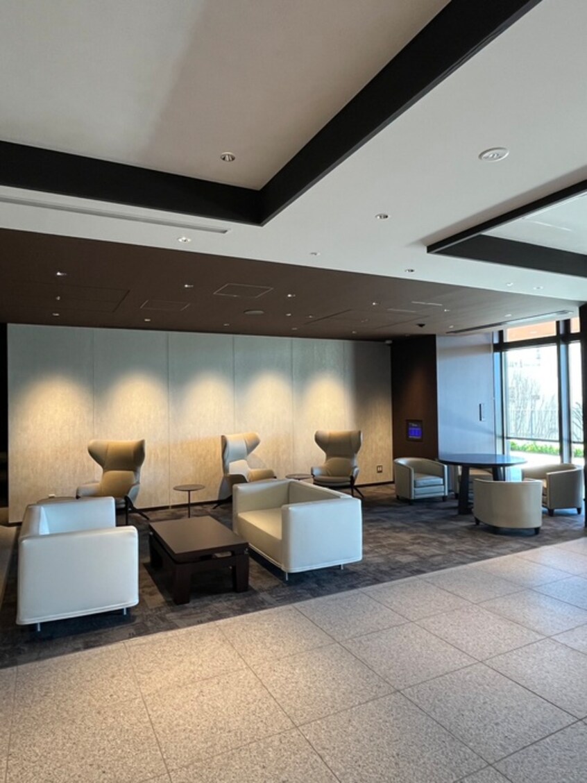 エントランス部分 プラウドタワー平井(912)