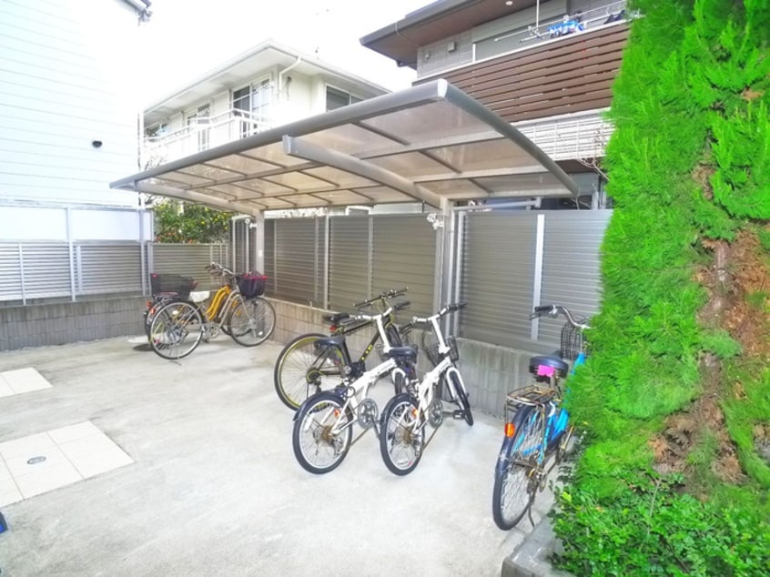 駐輪場 ステラート市川新田