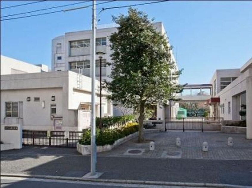 横浜市立仏向小学校(小学校)まで700m ビュ－テラス橘