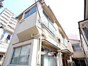 リラ梅里