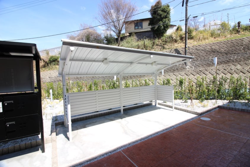 駐輪場 K-サルビア