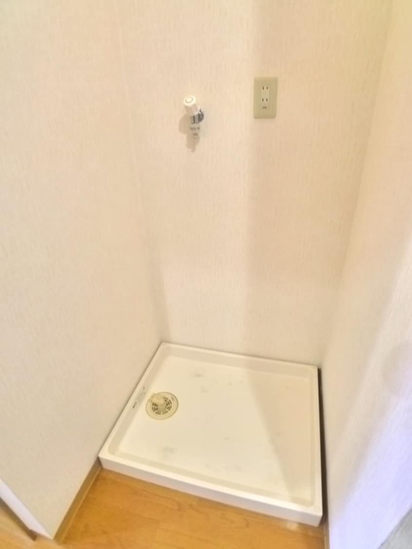 洗濯機置場 クレッセント堀の内