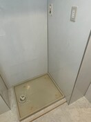 洗濯機置場 ロイヤルメドゥ北戸田