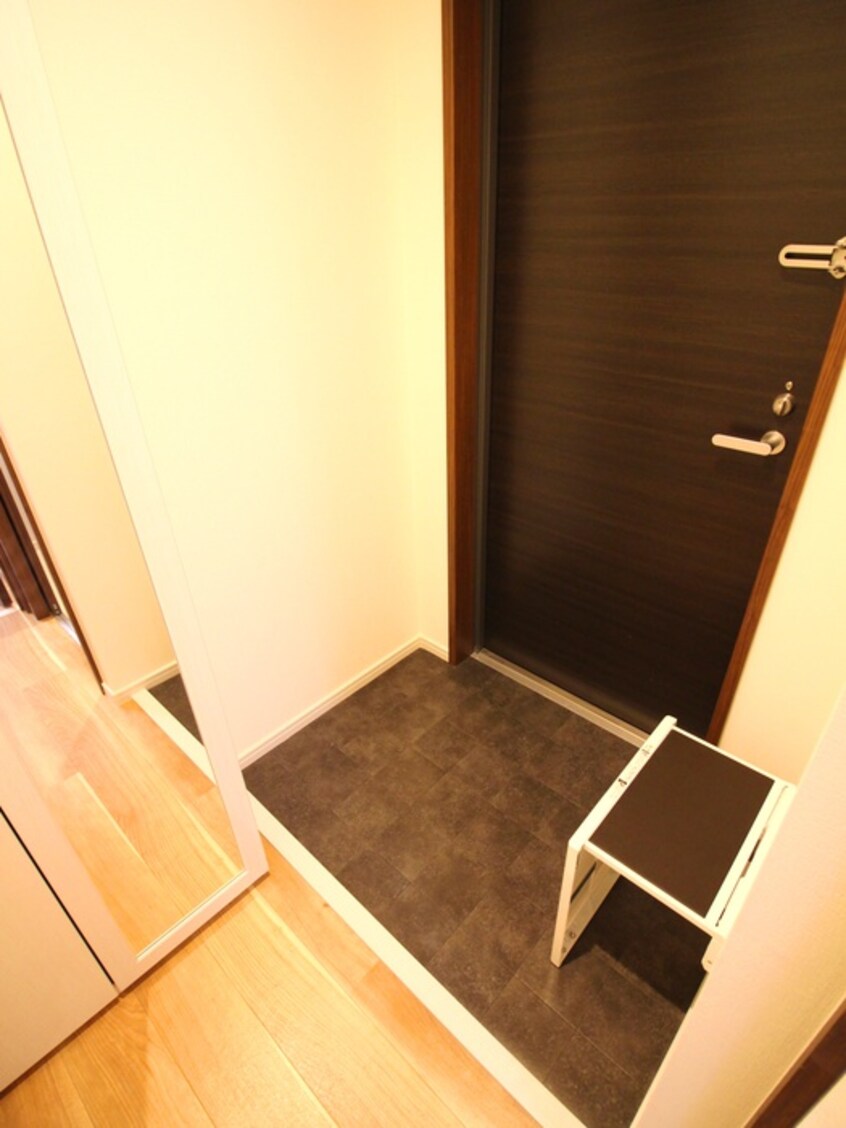 玄関 ﾇｰﾊﾞ ﾙ ｵｯﾄｰ･ｴﾃﾞｨﾌｨｼｵ ｼｽﾃｨｰﾅ