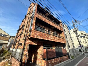 THE OXFORD FLAT