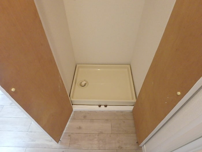 洗濯機置場 ﾗｲｵﾝｽﾞﾏﾝｼｮﾝ白山駅前（402）