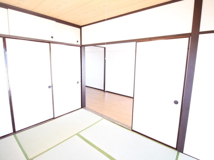 居室 三益ビル