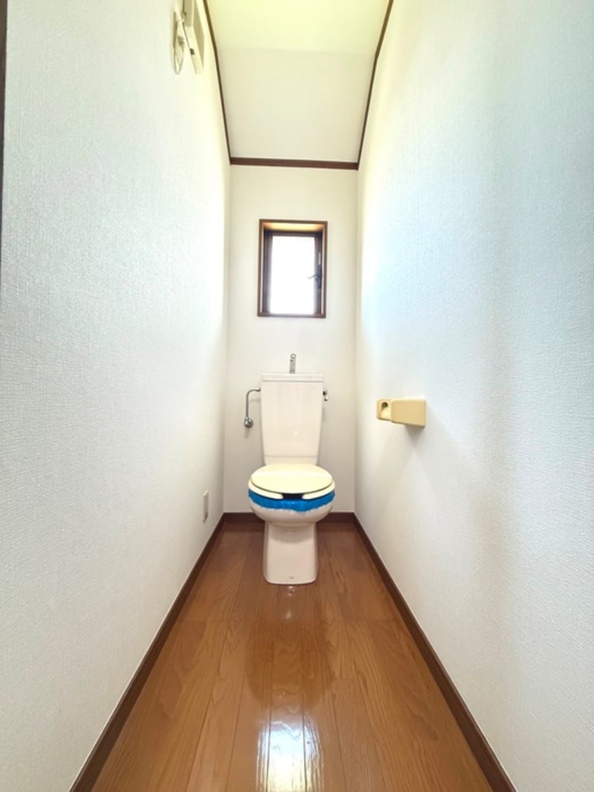 トイレ 栗山邸