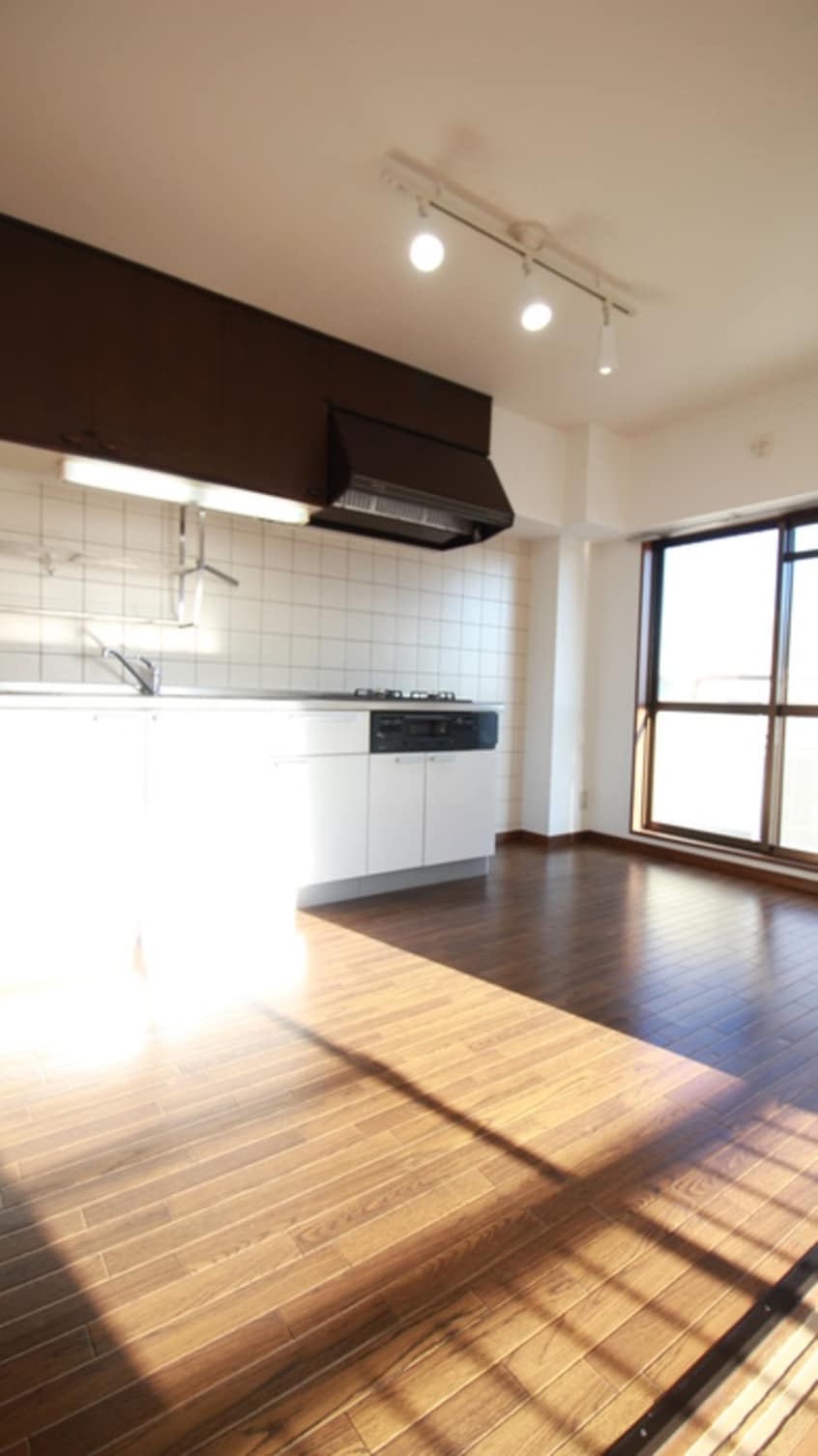 キッチン ＷＩＮ有賀