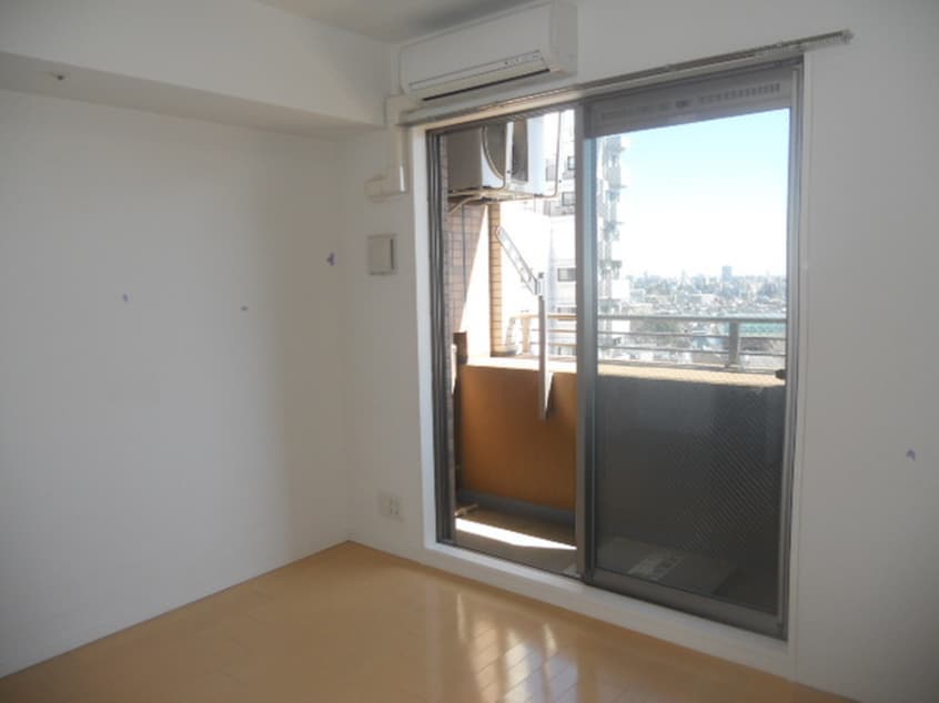 居室 ﾌﾟﾚｻﾝｽ本駒込ｱｶﾃﾞﾐｱ(1104)