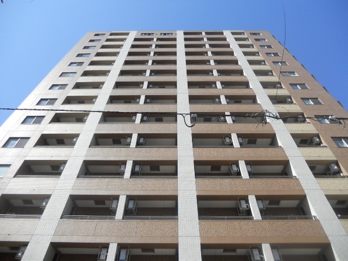 外観写真 ﾌﾟﾚｻﾝｽ本駒込ｱｶﾃﾞﾐｱ(1104)