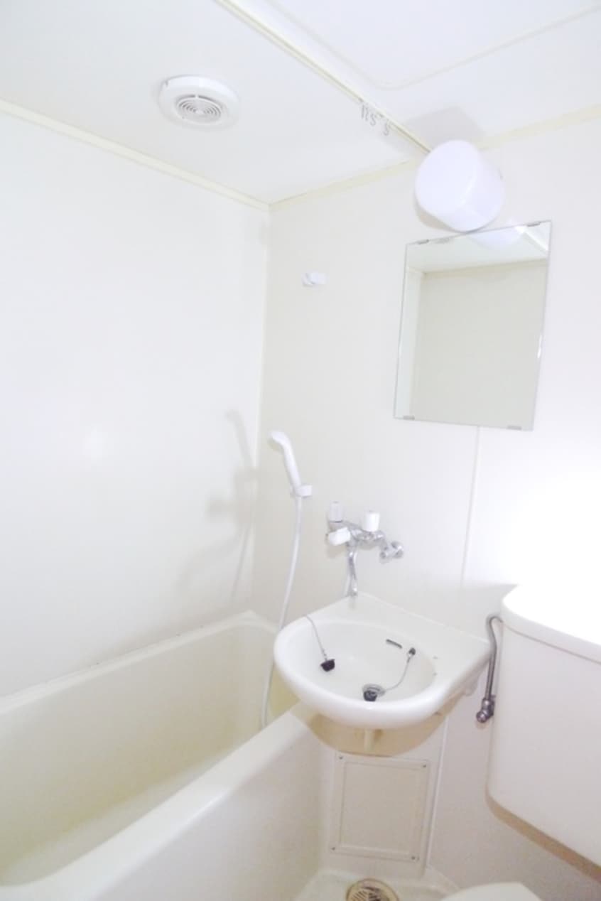 バス／シャワールーム等 フラワーハイツ青葉台Ｂ