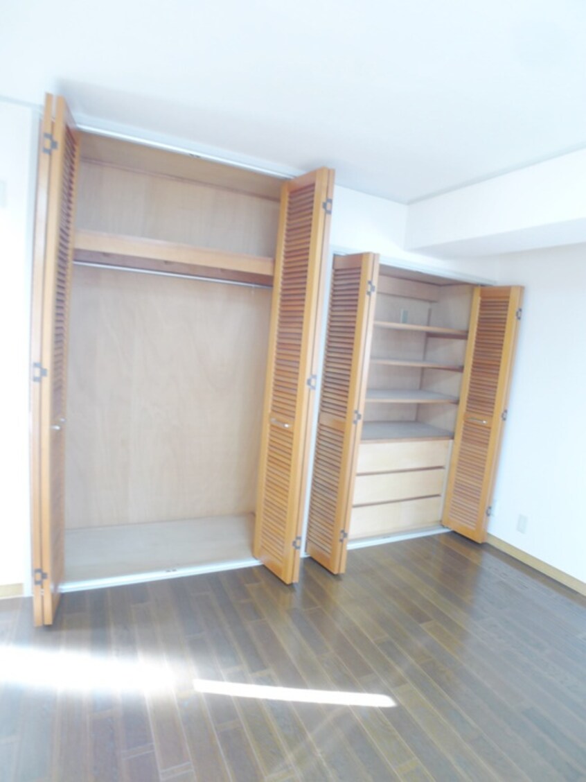 収納 第73プレジデント吉敷（601）