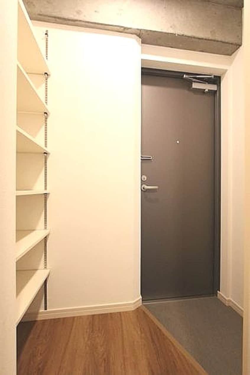 玄関 南平台EAST